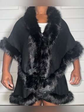 Vivid Importers of NY Black Faux Fur Trimmed Capelet